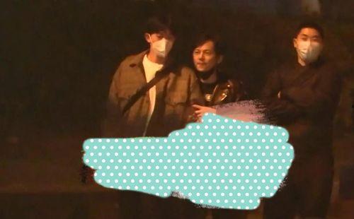 娱乐圈爆料在哪看,揭秘“在哪看”最新动态  第1张